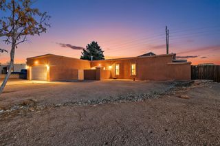 216 Spring Drive SE, Rio Rancho, NM 87124