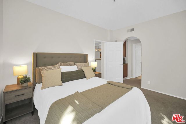 620 S Gramercy Place 135, Los Angeles, CA 90005