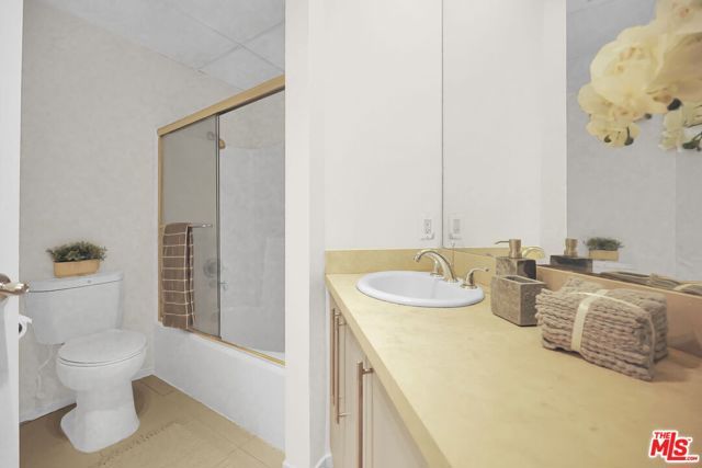 620 S Gramercy Place 135, Los Angeles, CA 90005