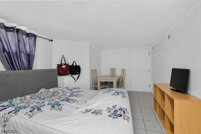 135 Morse Pl, Englewood City, NJ 07631
