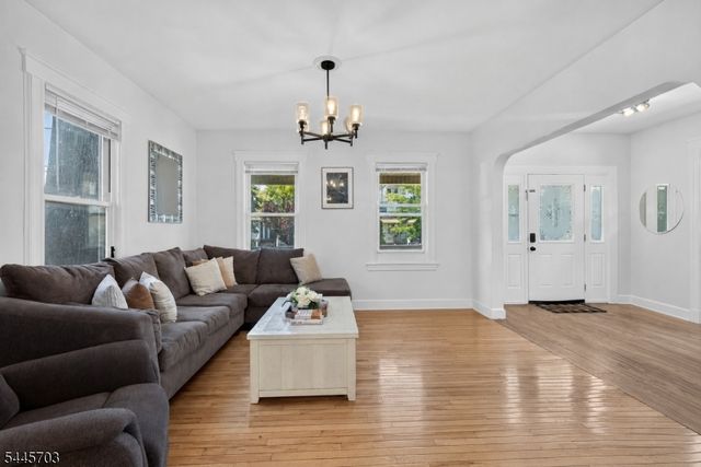 135 Morse Pl, Englewood City, NJ 07631