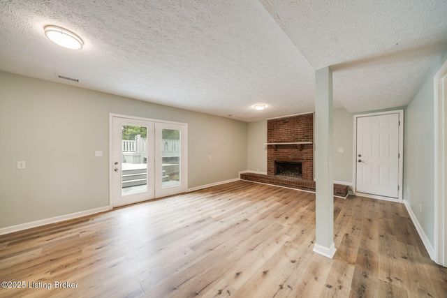 2907 Carden Ln, La Grange, KY 40031