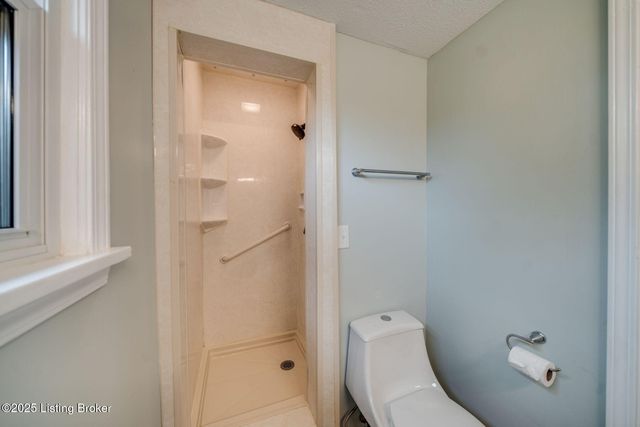 2907 Carden Ln, La Grange, KY 40031
