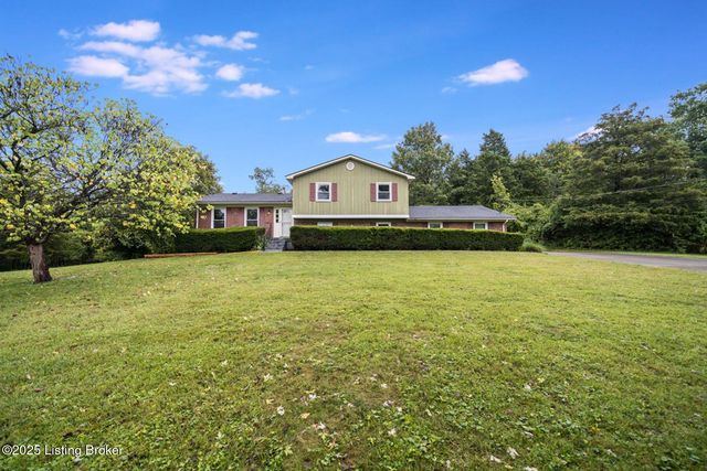 2907 Carden Ln, La Grange, KY 40031
