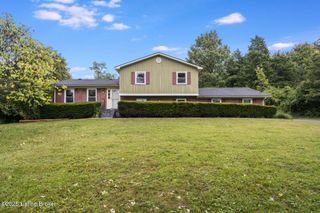 2907 Carden Ln, La Grange, KY 40031