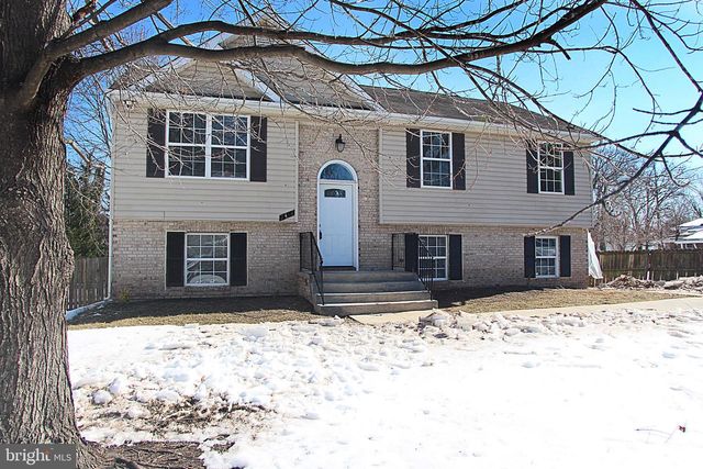 2408 EWING AVE, Suitland, MD 20746