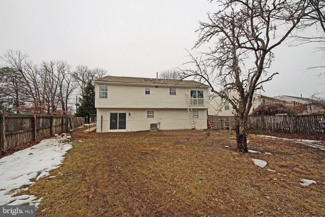 2408 EWING AVE, Suitland, MD 20746