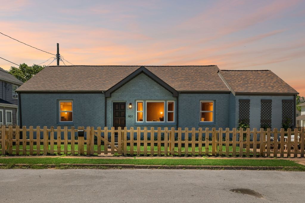 901 Elliston St, Old Hickory, TN 37138
