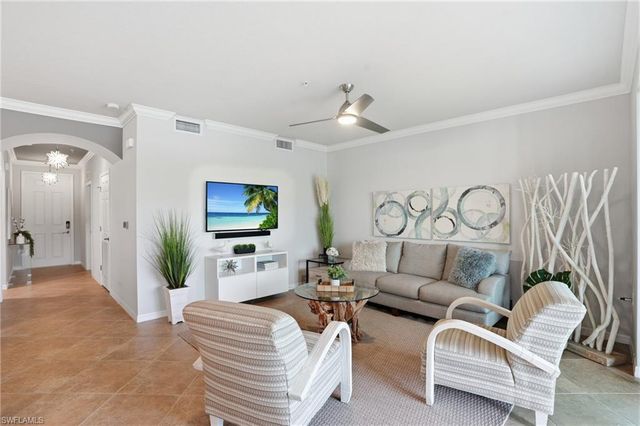 9560 Trevi CT 4812, Naples, FL 34113