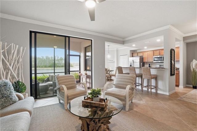 9560 Trevi CT 4812, Naples, FL 34113