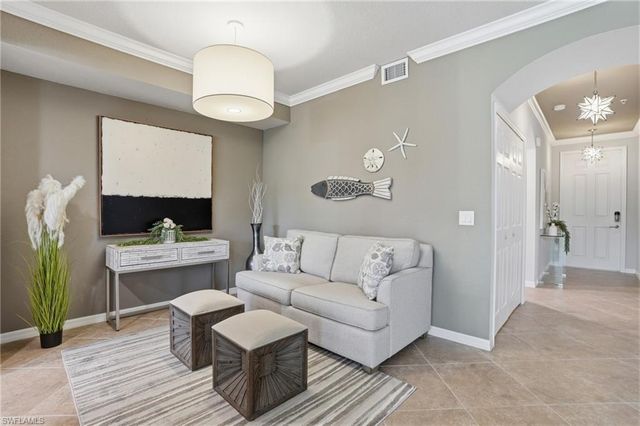 9560 Trevi CT 4812, Naples, FL 34113