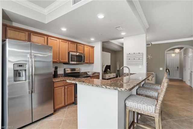 9560 Trevi CT 4812, Naples, FL 34113