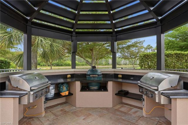 9560 Trevi CT 4812, Naples, FL 34113