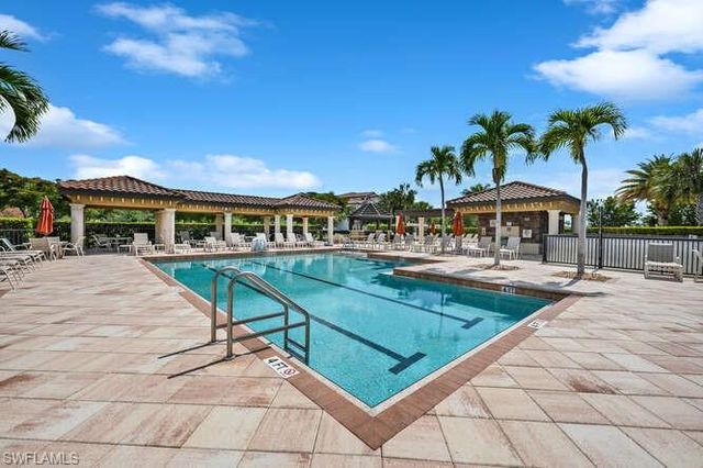 9560 Trevi CT 4812, Naples, FL 34113