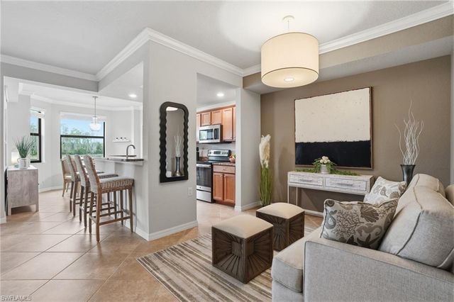 9560 Trevi CT 4812, Naples, FL 34113