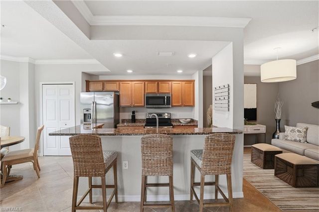 9560 Trevi CT 4812, Naples, FL 34113