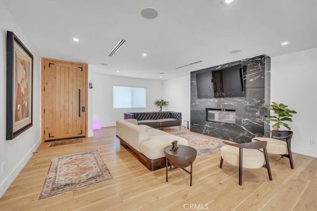 22901 Bassett Street, West Hills, CA 91307