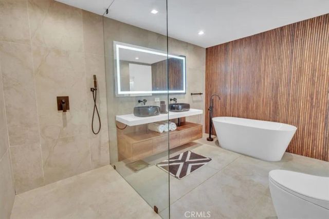 22901 Bassett Street, West Hills, CA 91307