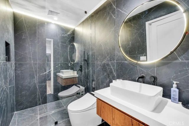22901 Bassett Street, West Hills, CA 91307