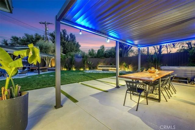 22901 Bassett Street, West Hills, CA 91307