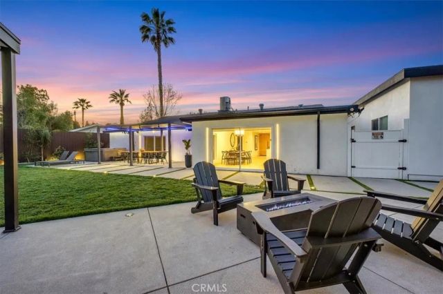 22901 Bassett Street, West Hills, CA 91307