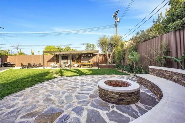 22901 Bassett Street, West Hills, CA 91307