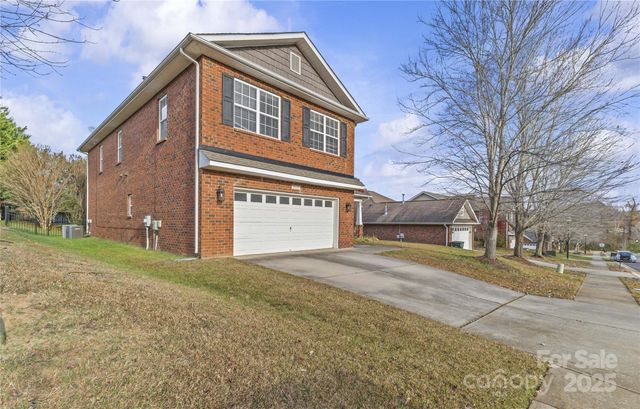 2532 Glyncastle Way, Gastonia, NC 28056