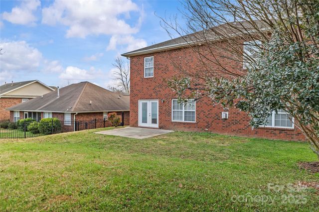 2532 Glyncastle Way, Gastonia, NC 28056