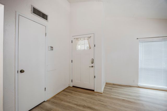 6212 Jennings Drive, The Colony, TX 75056