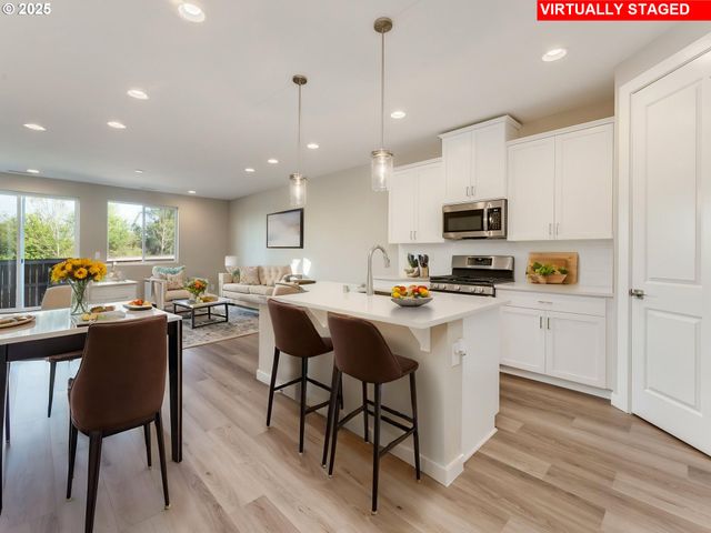 940 Nw 178TH Way, Ridgefield, WA 98642