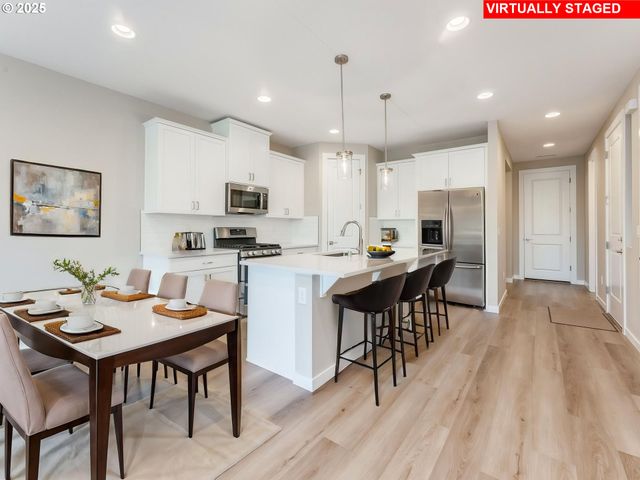 940 Nw 178TH Way, Ridgefield, WA 98642