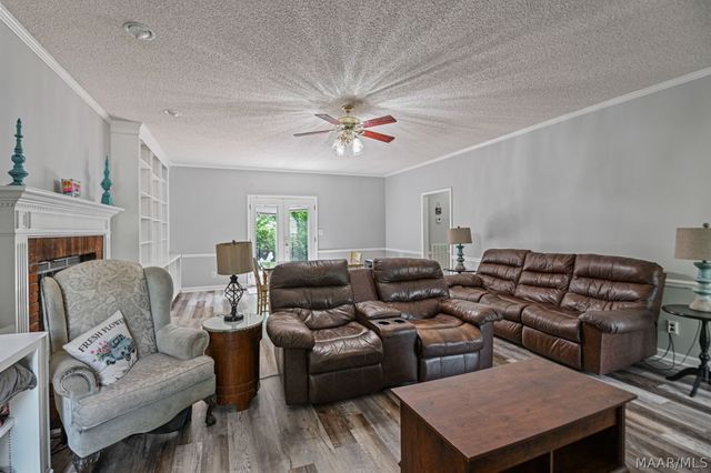 75 Willow Bend Drive, Wetumpka, AL 36093