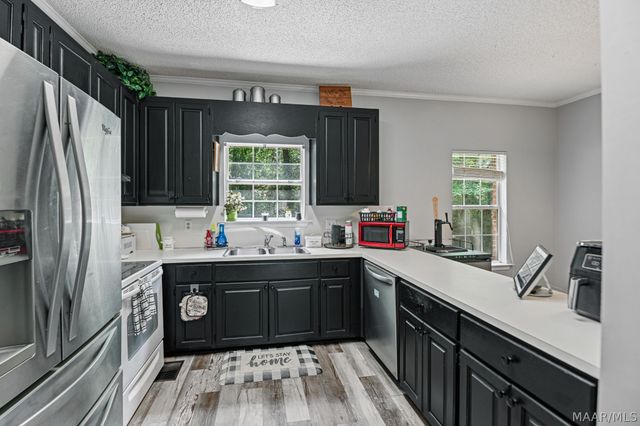 75 Willow Bend Drive, Wetumpka, AL 36093