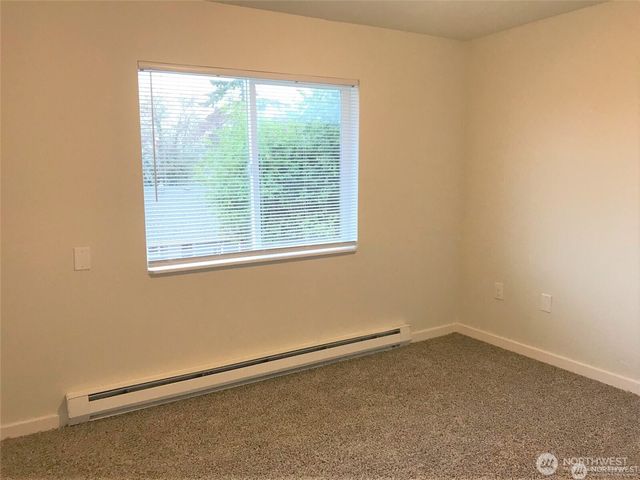123 Acorn Street, Bremerton, WA 98310