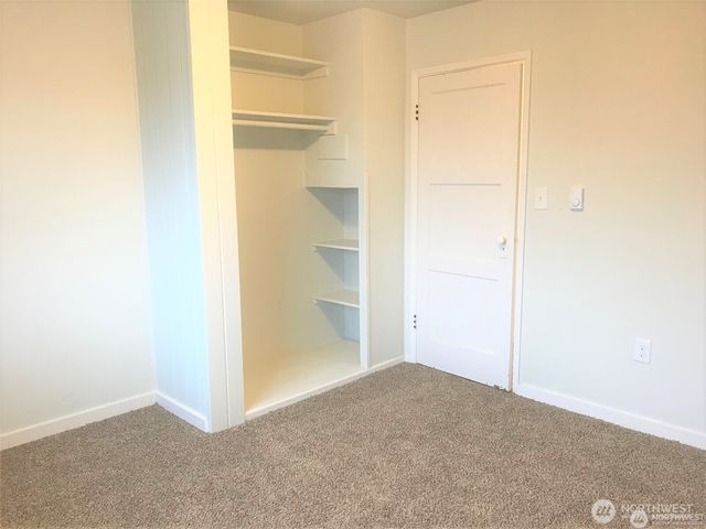 123 Acorn Street, Bremerton, WA 98310