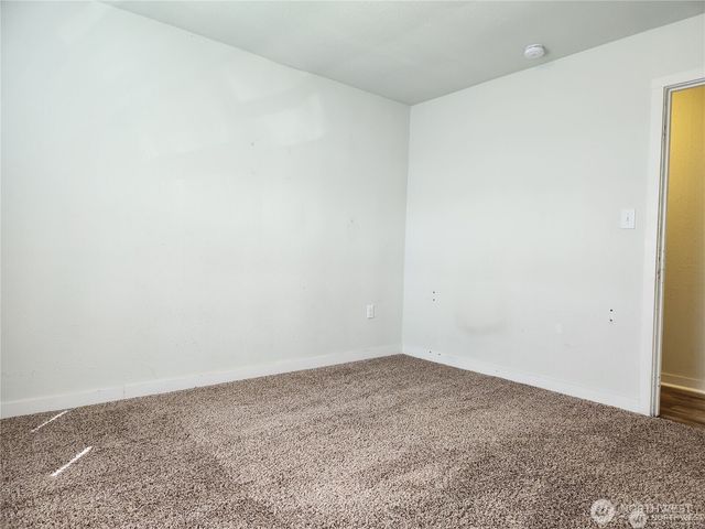 123 Acorn Street, Bremerton, WA 98310