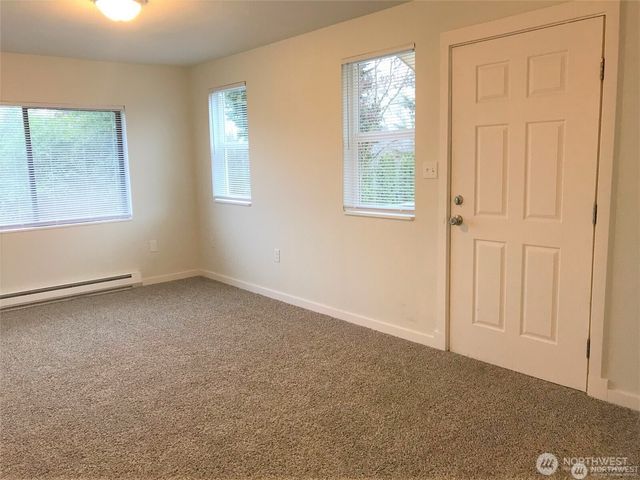 123 Acorn Street, Bremerton, WA 98310