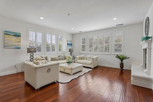 282 Drummond Drive, Hayward, CA 94542