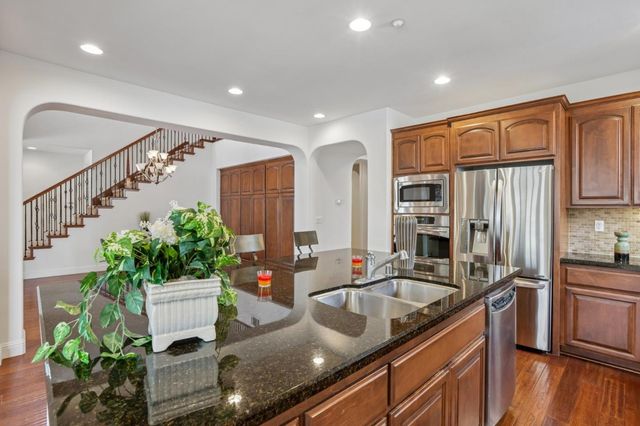 282 Drummond Drive, Hayward, CA 94542