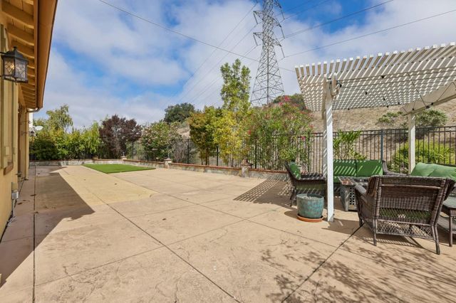 282 Drummond Drive, Hayward, CA 94542