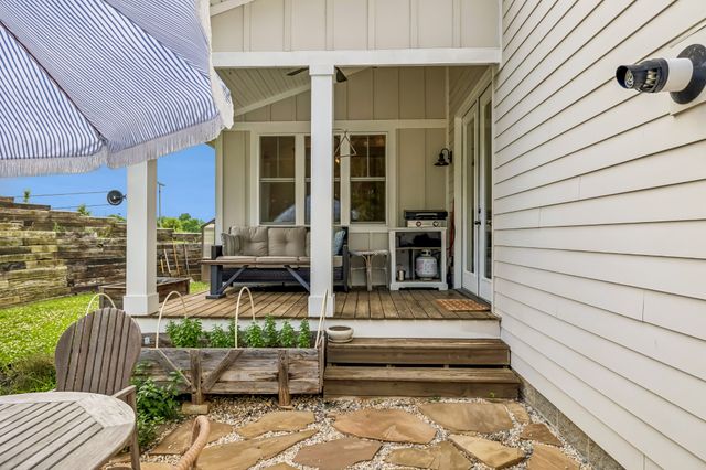 1765 Theta Pike, Columbia, TN 38401
