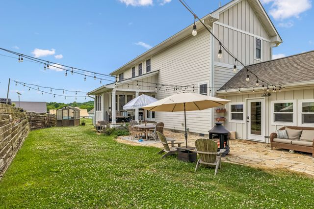 1765 Theta Pike, Columbia, TN 38401