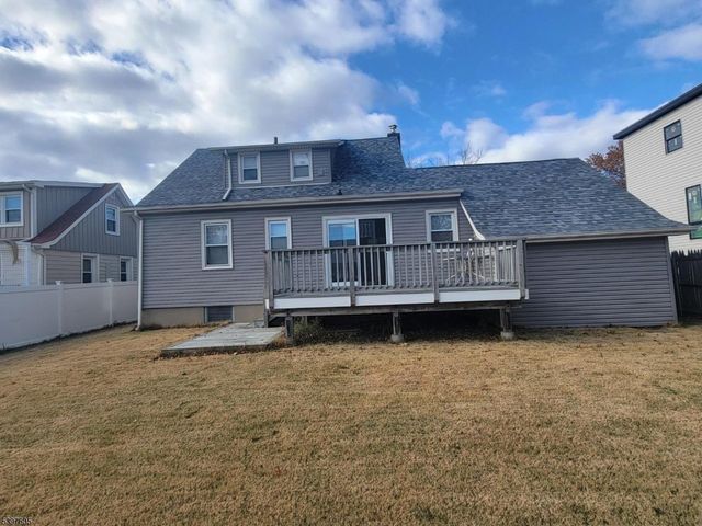 333 Livingston Rd, Linden City, NJ 07036