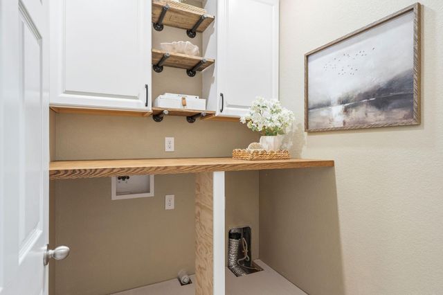 2008 Metalmark St, Roseville, CA 95747