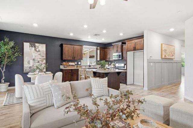 2008 Metalmark St, Roseville, CA 95747