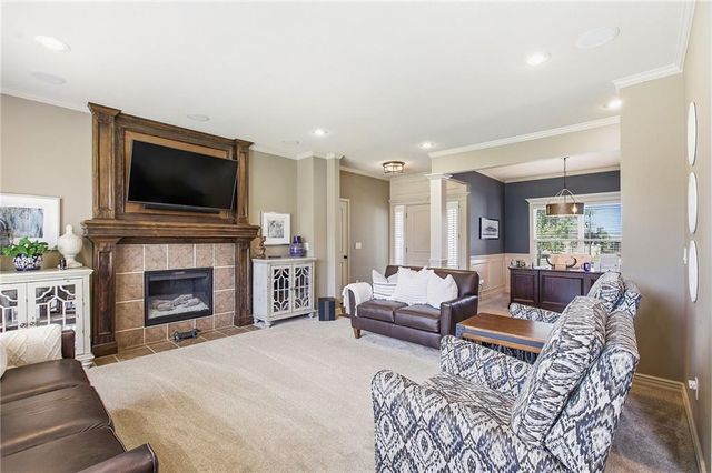 8209 NE 103rd Street, Kansas City, MO 64157