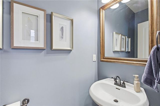 8209 NE 103rd Street, Kansas City, MO 64157