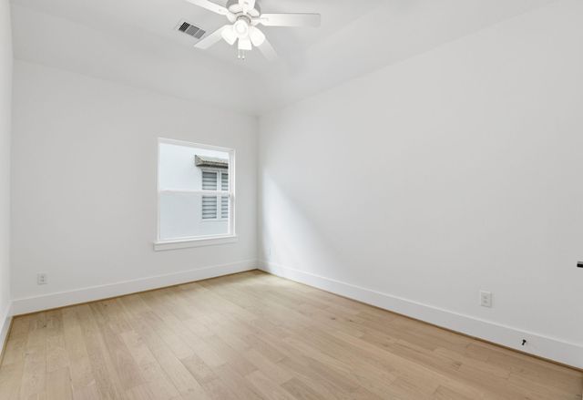 1436 Alexander St, Houston, TX 77008