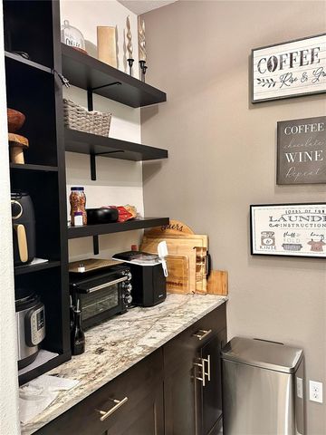 28450 TRANQUIL LAKE CIRCLE, Wesley Chapel, FL 33543