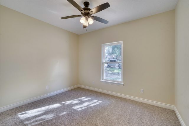 1112 Holly Springs, Huntsville, TX 77320